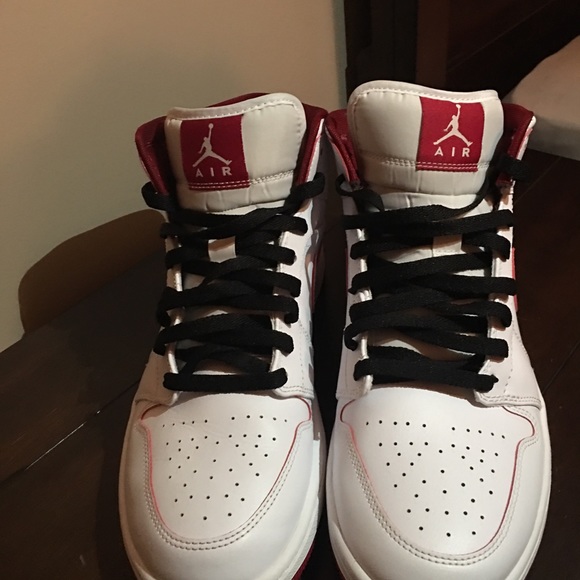 Jordan 1 - Picture 3 of 8